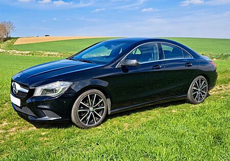 Mercedes-Benz CLA 180 Urban Urban