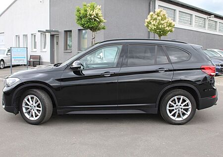BMW X1 xDrive 20i Advantage Aut.+LED+Sportsitz+DAB+