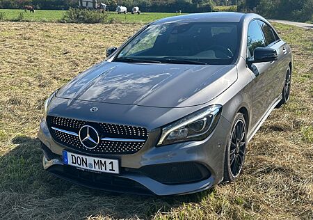 Mercedes-Benz CLA 180 AMG Line AMG Line