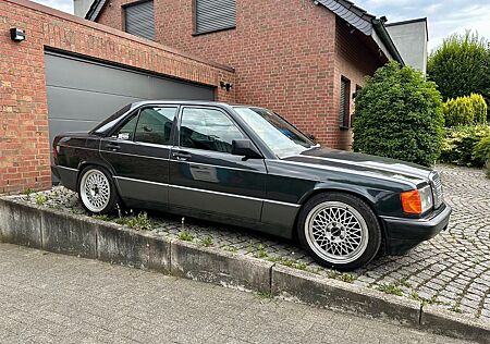 Mercedes-Benz 190