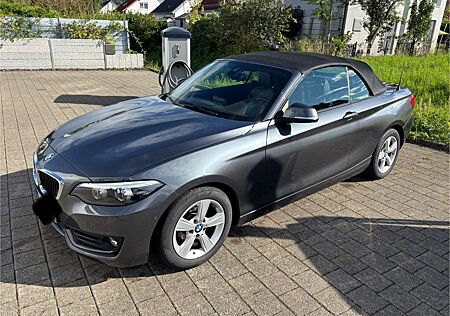 BMW 218i Cabrio Luxury Line