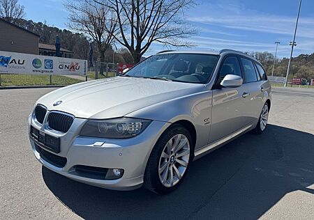 BMW 320d 320 Touring xDrive Automatik /Navi /Xenon