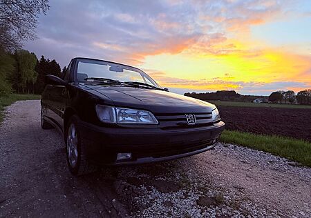 Peugeot 306 2.0 Cabrio Oldtimer, abgemeldet Zeit 2008