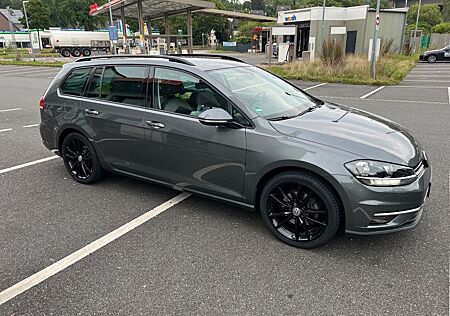 VW Golf Volkswagen 2.0 TDI SCR DSG Comfortline Variant