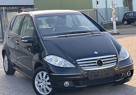 Mercedes-Benz A 150 ELEGANCE AUTOMATIK, SHZ, 2XPDC, ROSTFREI