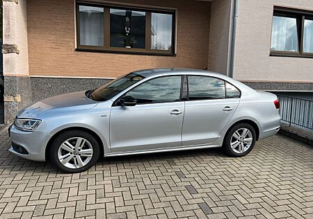 VW Jetta Volkswagen 1.2 TSI MATCH MATCH