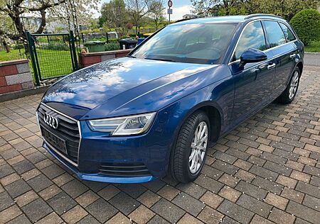 Audi A4 2.0 TDI Avant -Navi PDC SHZ BI Xenon Scheckhe