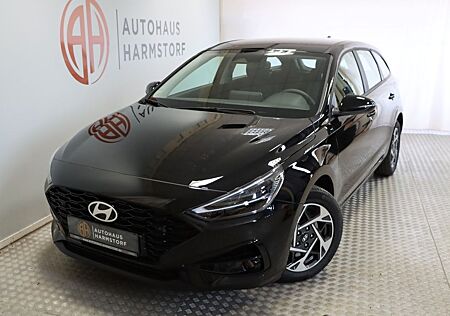 Hyundai i30 cw Comfort AT LED Navi SH Alufelgen Kamera