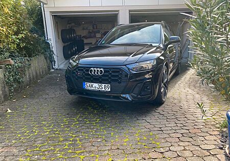 Audi SQ5 TDI - Voll, Panno, 8-Fach, Carbon- Glanz