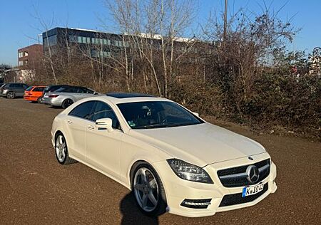 Mercedes-Benz CLS 350 - AMG Paket - Top gepflegt unfallfrei