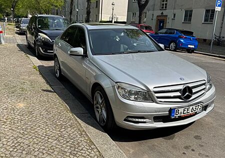 Mercedes-Benz C 250 gebraucht kaufen Mercedes-Benz C 250 CGI BlueEFFICIENCY ELEGANCE Autom. ELE...