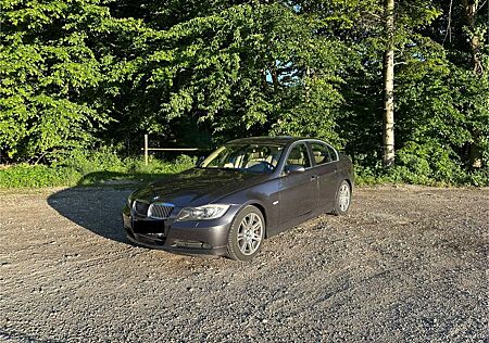 BMW 325i - Tüv neu, 8 Fach bereift