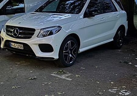 Mercedes-Benz GLE 350 SUV AMG Night Edition