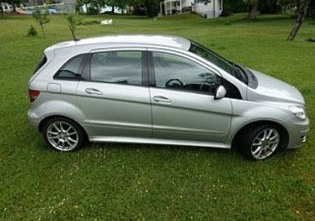 Mercedes-Benz B 180 CDI -109Tkm-SHZ