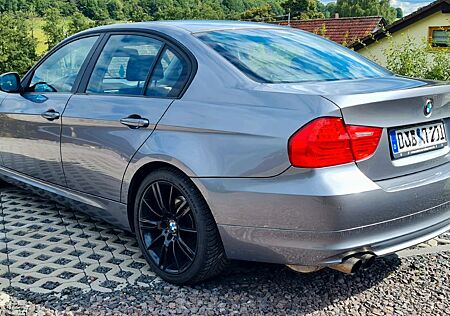 BMW 318i -