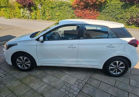 Hyundai i20 1.0 T-GDI 74kW Select Select