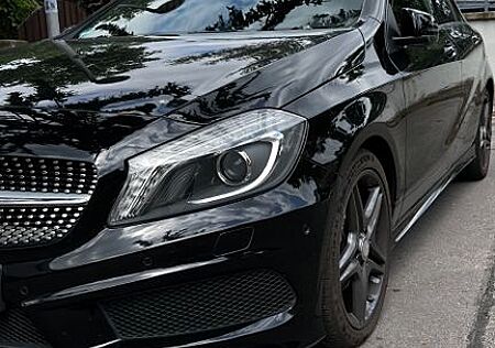 Mercedes-Benz A 200 AMG Line AMG Line
