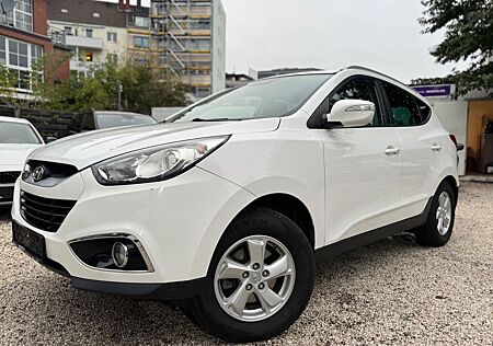 Hyundai ix35 Premium AWD/KLIMATR./SHZ/TEMP./AHK/T.LEDER