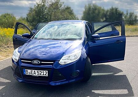 Ford Focus 1,0 EcoBoost 74kW Ambiente Ambiente