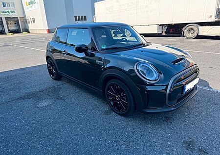 Mini Cooper SE Resolute Editon 1.Hd, Leder, RFK, LED