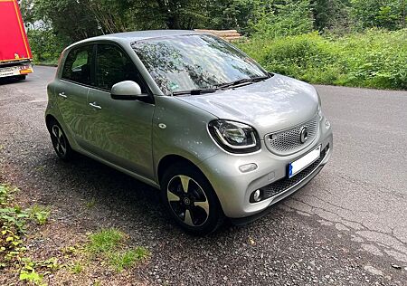 Smart ForFour top gepflegt