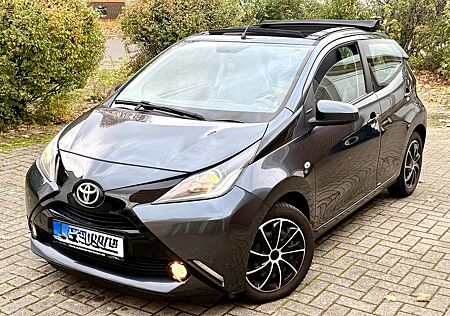 Toyota Aygo (X) Aygo (X) 1,0-l AutomatikLeder Faltdach HD kamera