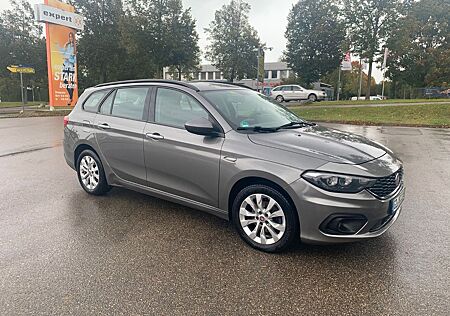 Fiat Tipo 1.6 MultiJet LOUNGE