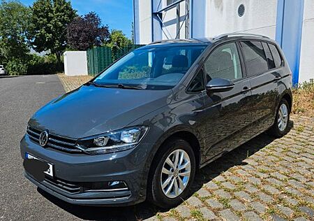 VW Touran Volkswagen 1.6 TDI DSG 7sitzer