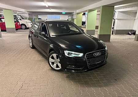 Audi A3 1.4 TFSI Attraction Sportback Attraction