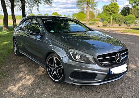 Mercedes-Benz A 180 AMG Line AMG Line