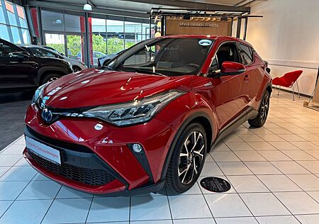 Toyota C-HR Hybrid Team D
