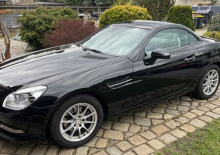 Mercedes-Benz SLK 200 -