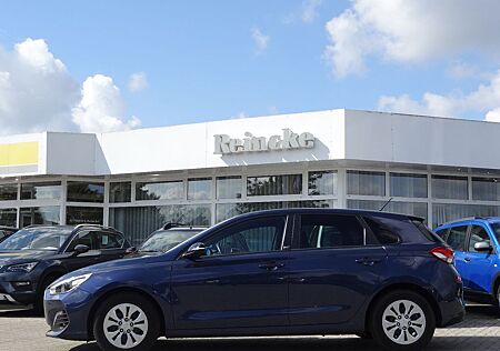 Hyundai i30 110PS 5Trg KlimTempKamPDCMetWikplräder