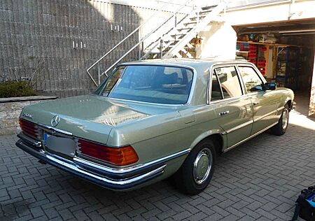Mercedes-Benz 280 SE