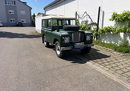 Land Rover Serie III Serie II a Hardtop LR 8802