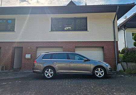 VW Golf Volkswagen 1.6 TDI Highline TÜV NEU