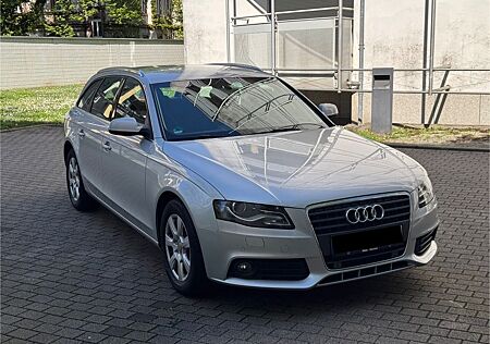 Audi A4 1.8 TFSI multitronic Ambiente LED AHK 1 Hand