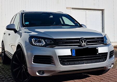VW Touareg Volkswagen 3.0 V6 TDI Tiptr Exclusive BMT Terra...