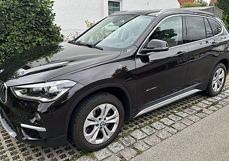 BMW X1 xDrive20d - xline, Leder, HUD,Panorama, Stept