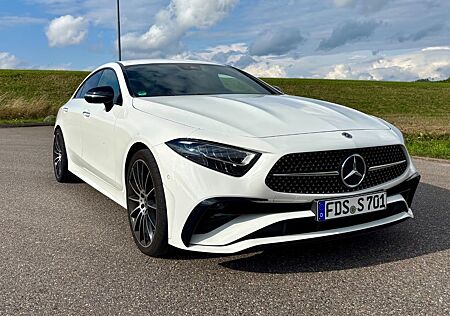 Mercedes-Benz CLS 300 d 4MATIC - AMG, AHK, NightPaket, u.a.