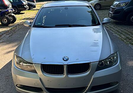 BMW 320d -
