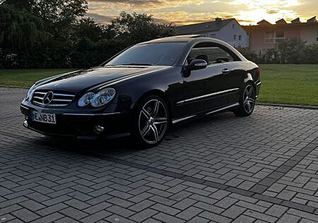 Mercedes-Benz CLK 200 KOMPRESSOR AVANTGARDE AMG Paket