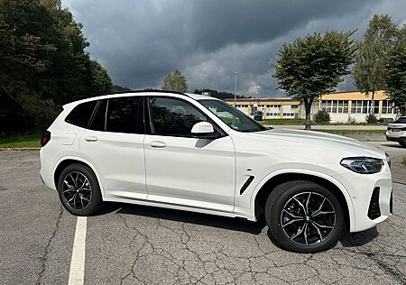 BMW X3 xDrive20d AT - Vollleder, Headup...