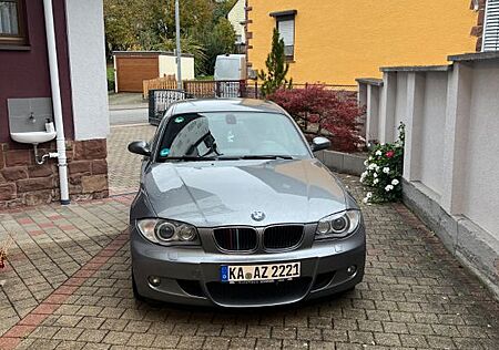 BMW 118 gebraucht kaufen BMW 118i M-Paket Edition Sport Edition Sport