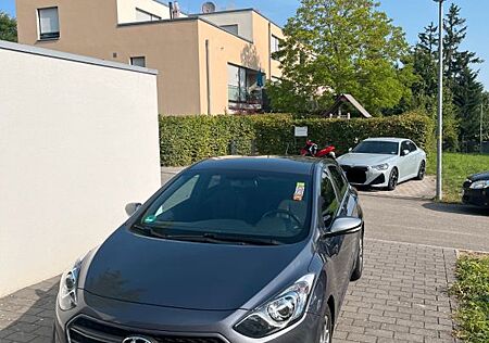 Hyundai i30 blue 1.4 PASSION PASSION