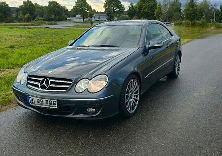 Mercedes-Benz CLK 320 CDI AVANTGARDE Avantgarde