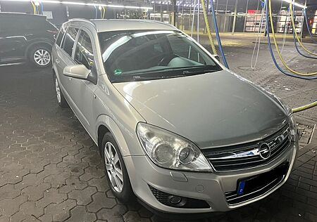 Opel Astra Gepflegter Caravan | 140 PS