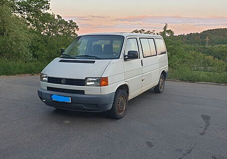 VW T4 Volkswagen Transporter . 127tkm 7-Sitze AHK . TÜV 02/26