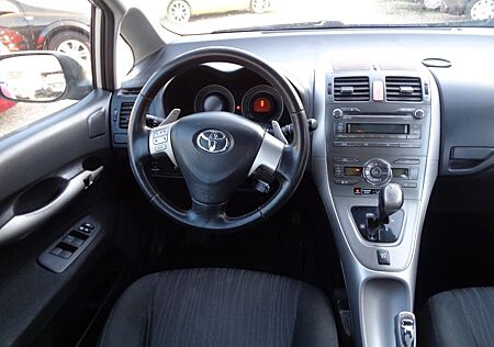 Toyota Auris Sol