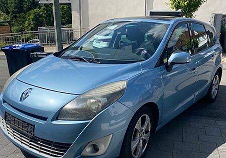 Renault Grand Scenic dCi 130 7-Sitzer